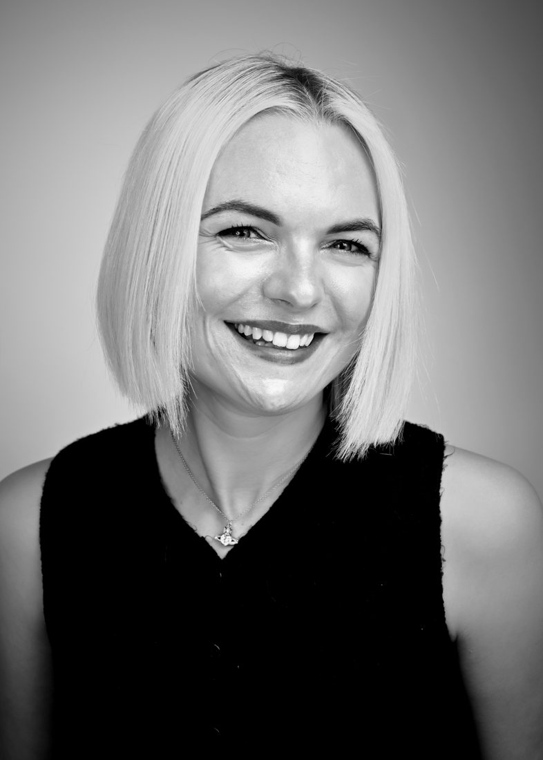 Darcie, Editorial Stylist